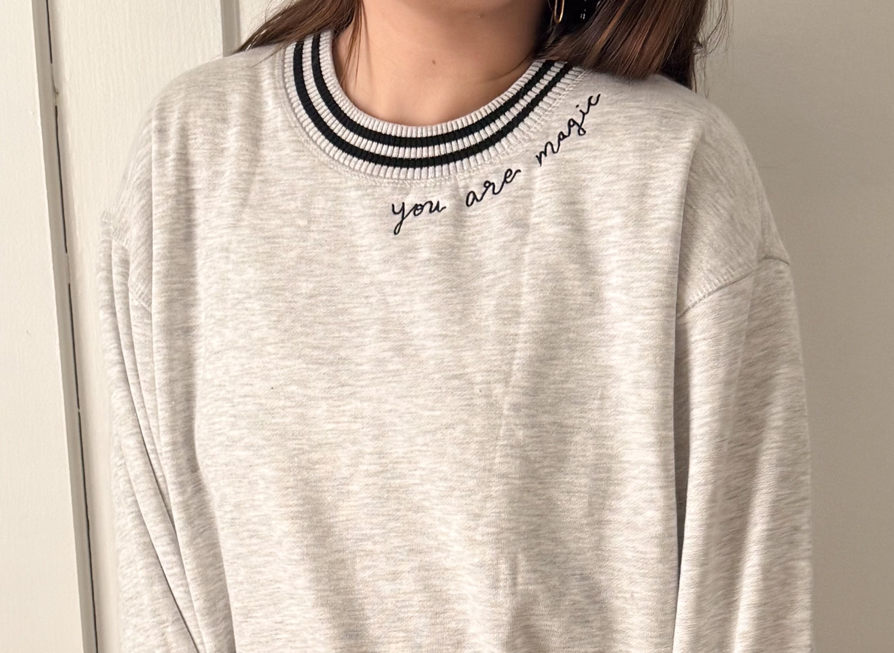 "You Are Magic" Script Embroidered Women's Varsity Crewneck Sweatshirt - Gray